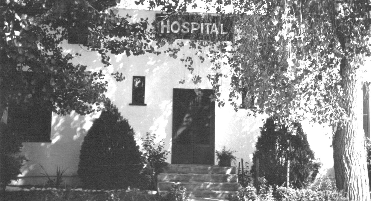 New hospital building from 1957 at 520 Rose Lane.